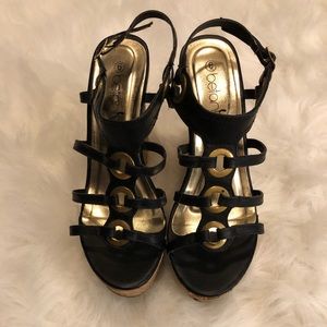 Black and gold wedges